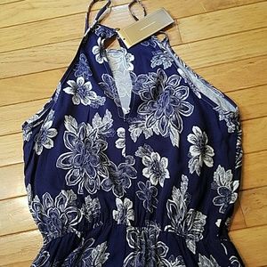 Francesca's Collections Dresses - NWT Francesca's maxi halter dress Francesca's Collections Dresses - NWT Francesca's maxi halter dress